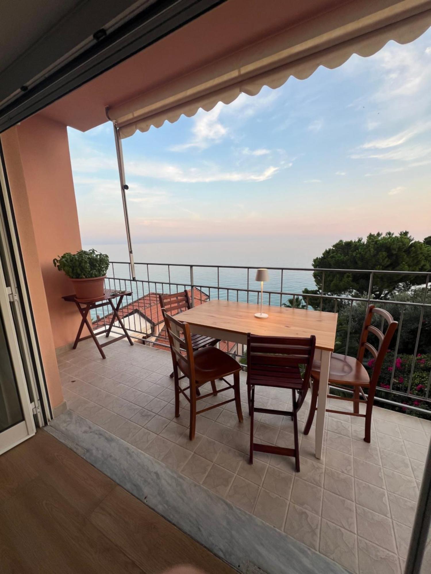 La Casa Alle Calandre Ventimiglia Exterior foto